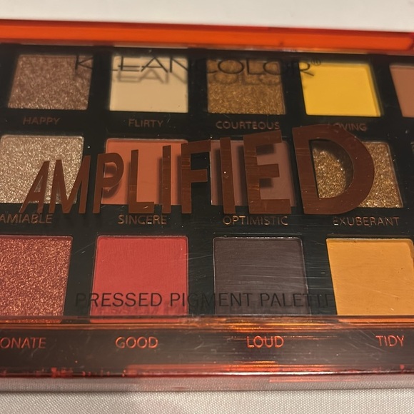 Kleancolor Orange Case 18-Color Eyeshadow Palette Versatile manufacturer seated - Picture 3 of 8